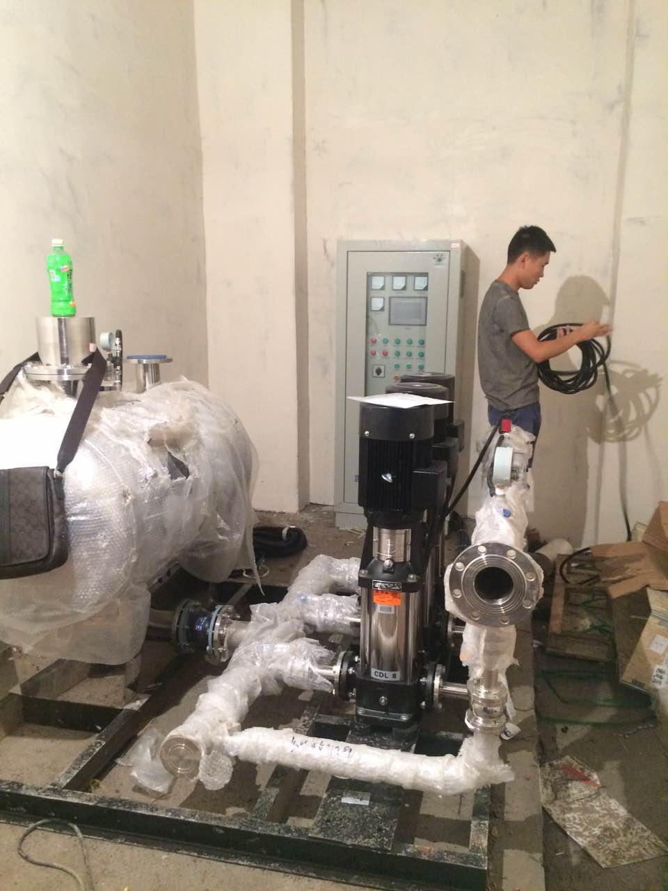 二次供水設(shè)備壓力不穩(wěn)定有哪些原因?