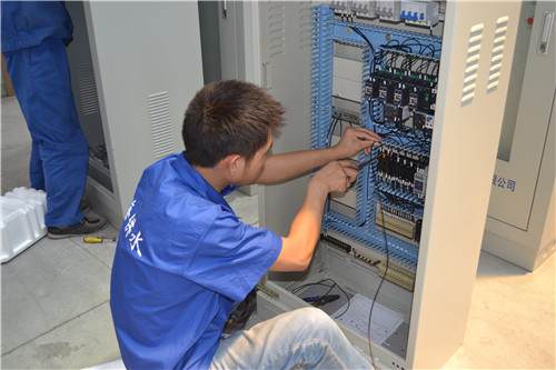 ����������ߌӽ������νoˮ�O��ą^��